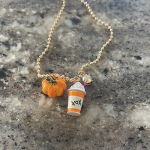 🎃 ☕️ Betsey Johnson Pumpkin Spice Necklace